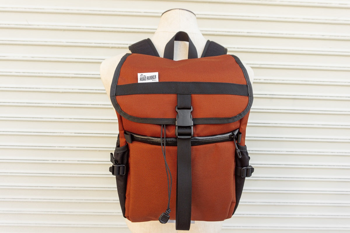 Road Runner Slacker Day Pack Rucksack 13L Schwarz