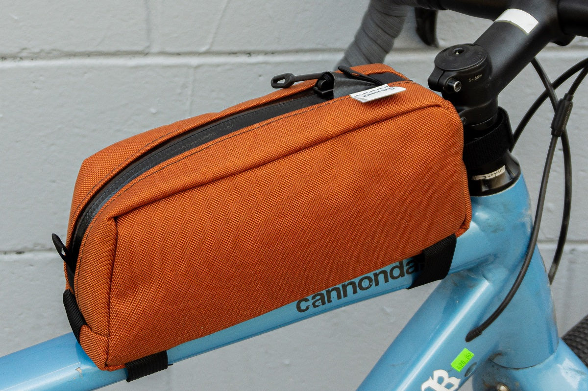 Road Runner Bluff Top Tube Bag 1.5L Bikepacking Tasche