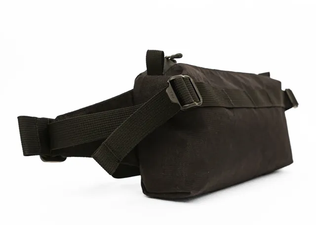 Road Runner Lil Guy Bauchtasche 1,6L Black VX21 XPac leicht