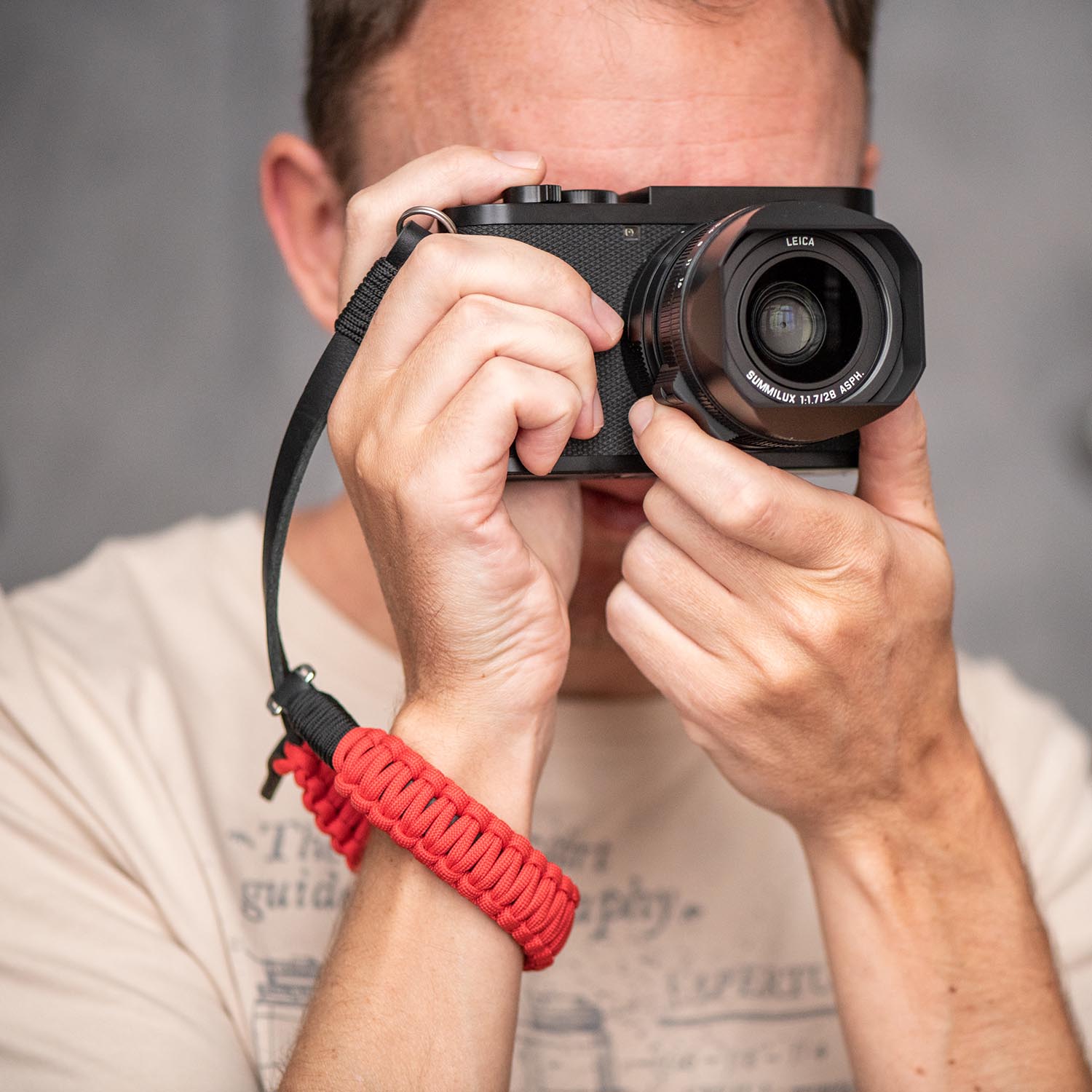 COOPH Leica Paracord Handschlaufe Seil Schwarz/Rot Stahlring