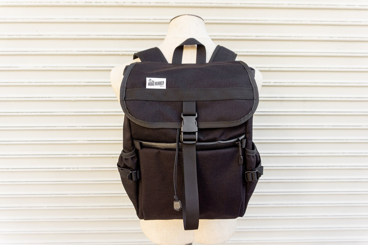 Road Runner Slacker Day Pack Rucksack 13L Schwarz