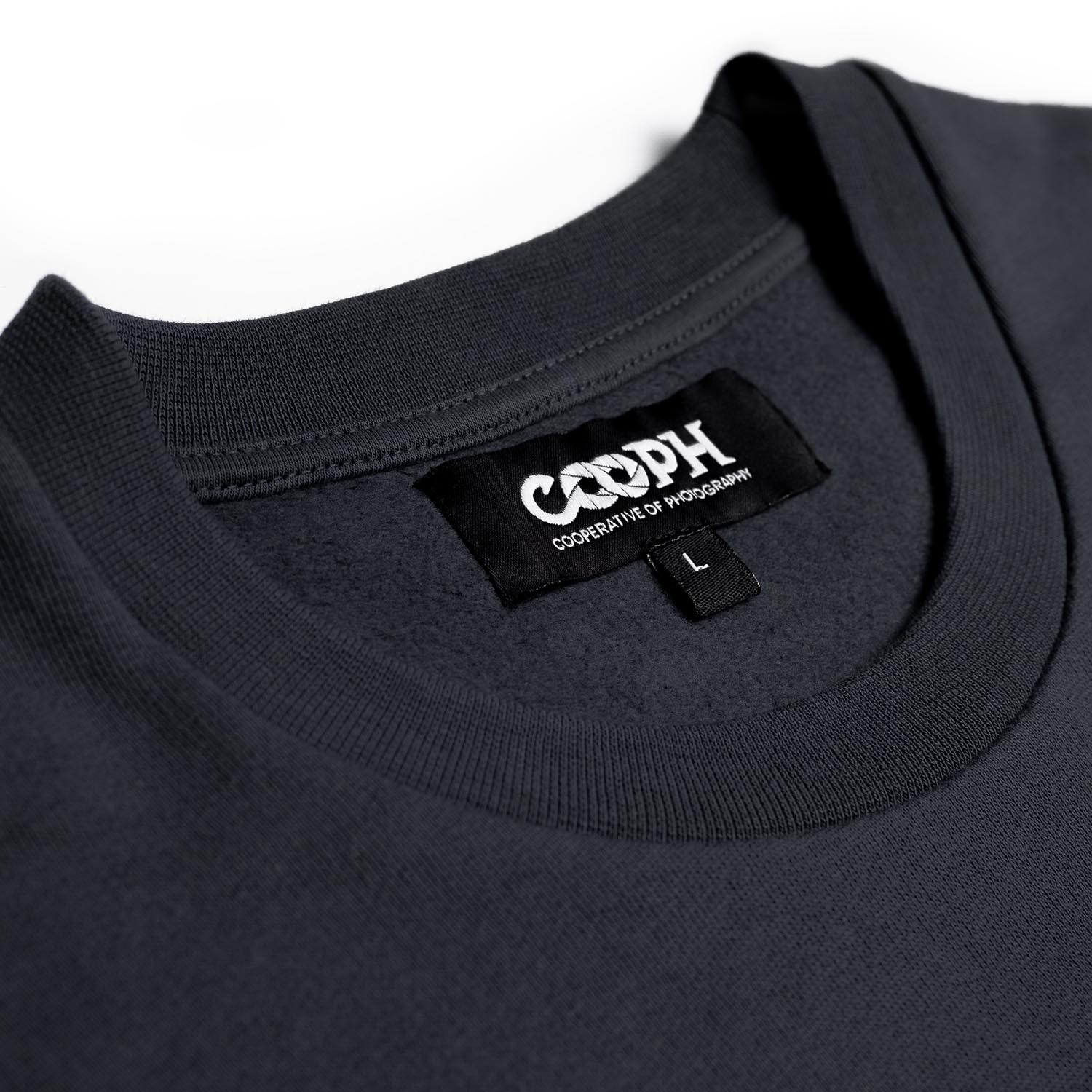 COOPH Roam Sweater Pullover Off Navy aus Bio-Baumwolle