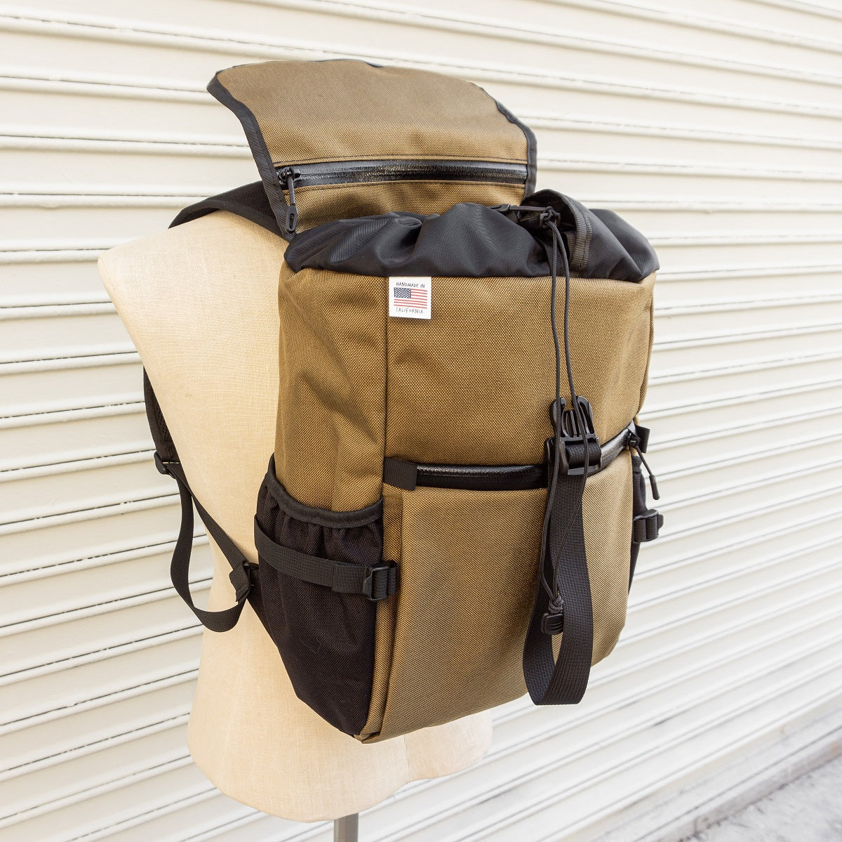 Road Runner Slacker Day Pack Rucksack 13L Schwarz