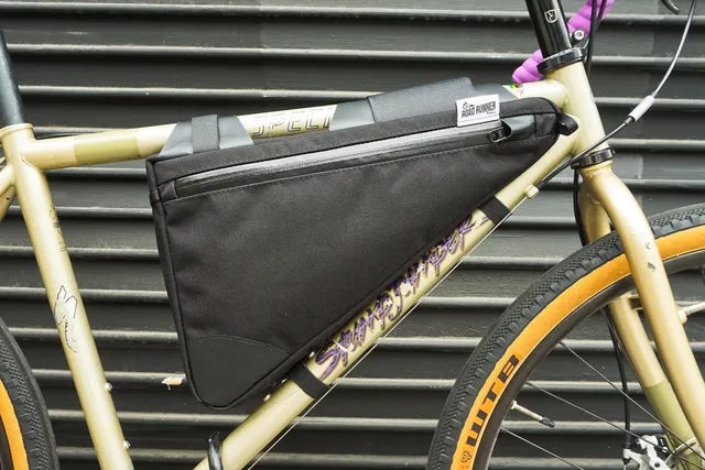 Road Runner Wedge Rahmentasche Full Frame 4L Cordura