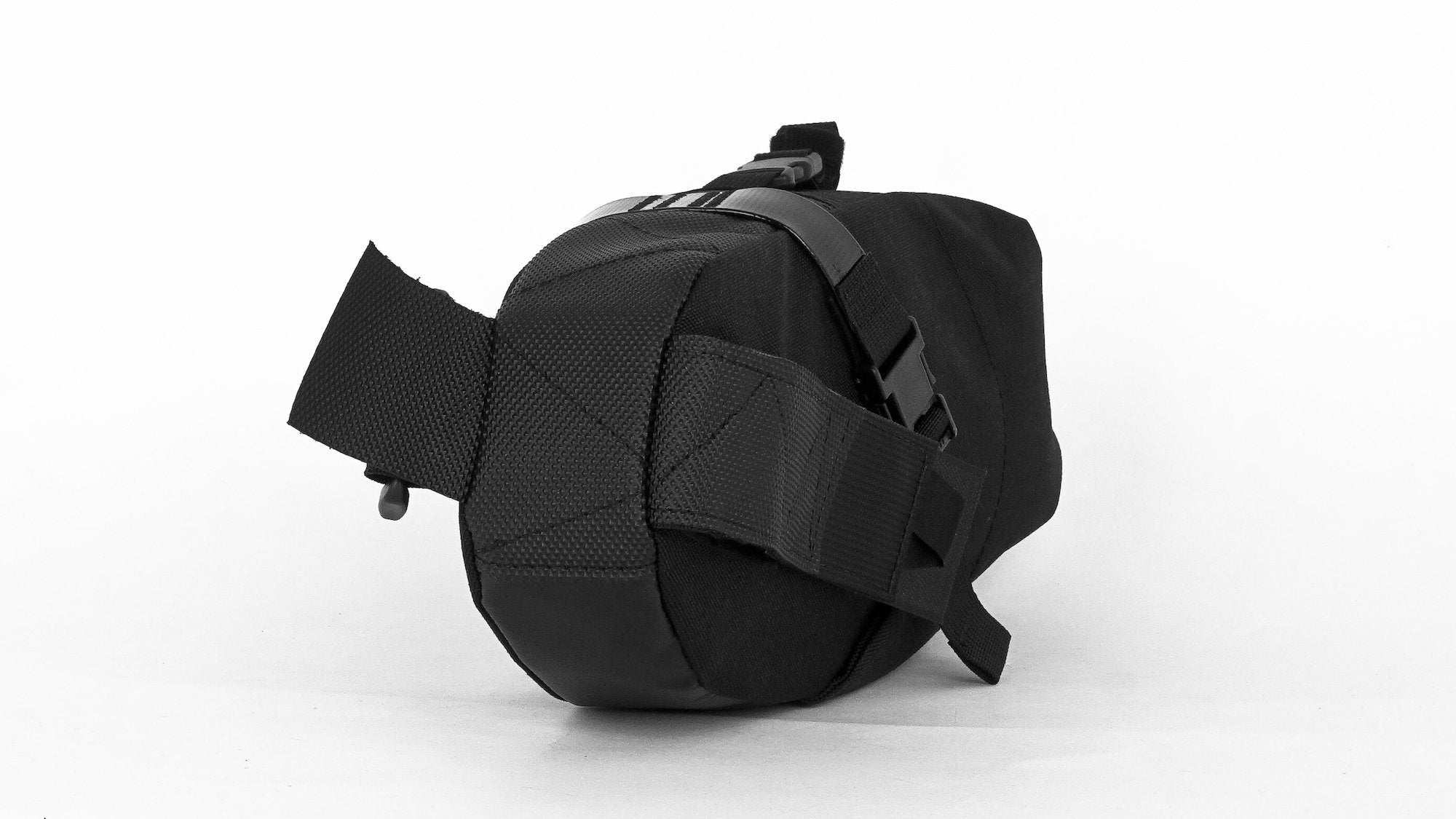 Road Runner Sleeper Satteltasche 6L Schwarz Cordura wasserdicht