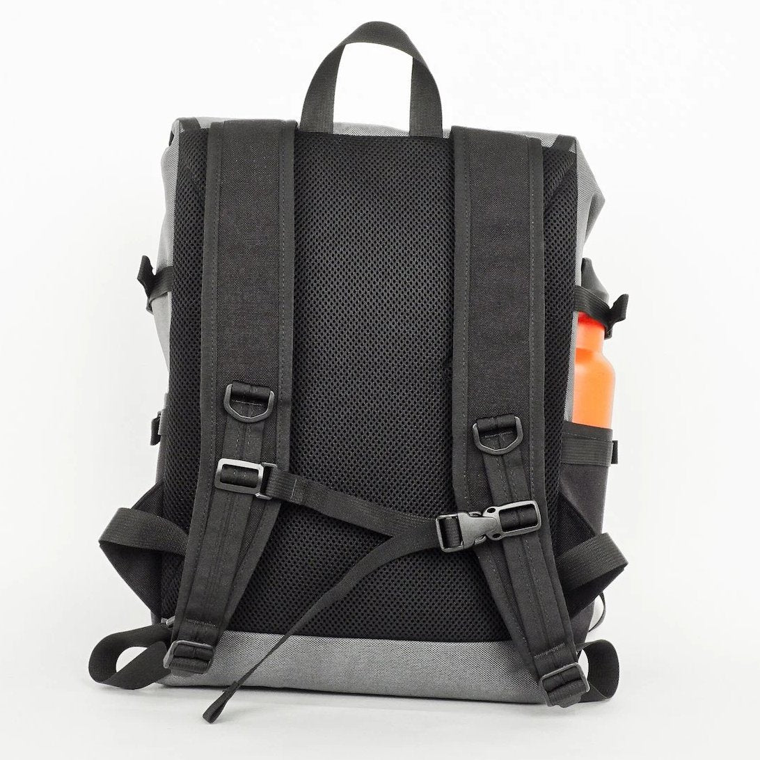 Road Runner Backpacks Anything Rucksack 22L Schwarz Cordura