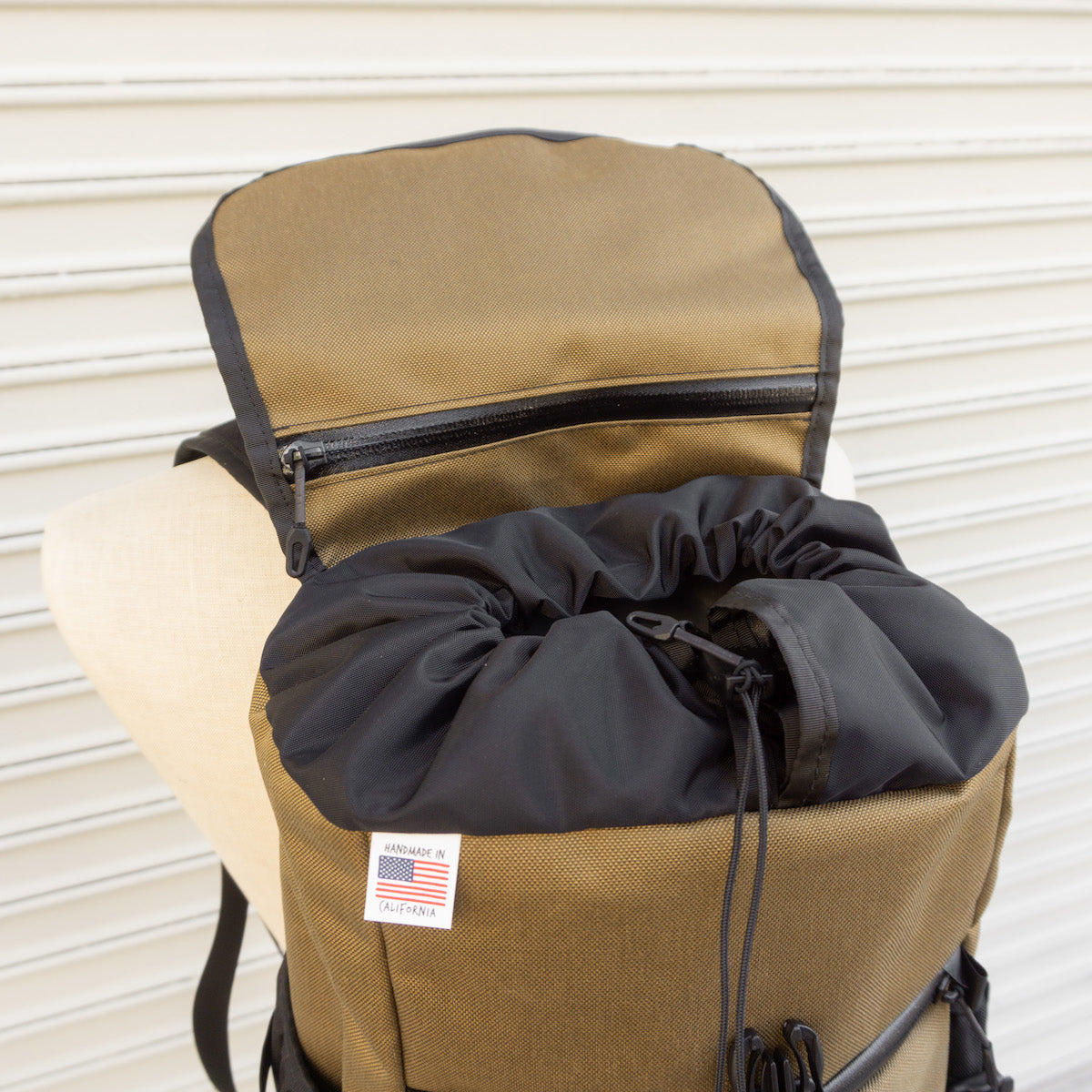 Road Runner Slacker Day Pack Rucksack 13L Schwarz