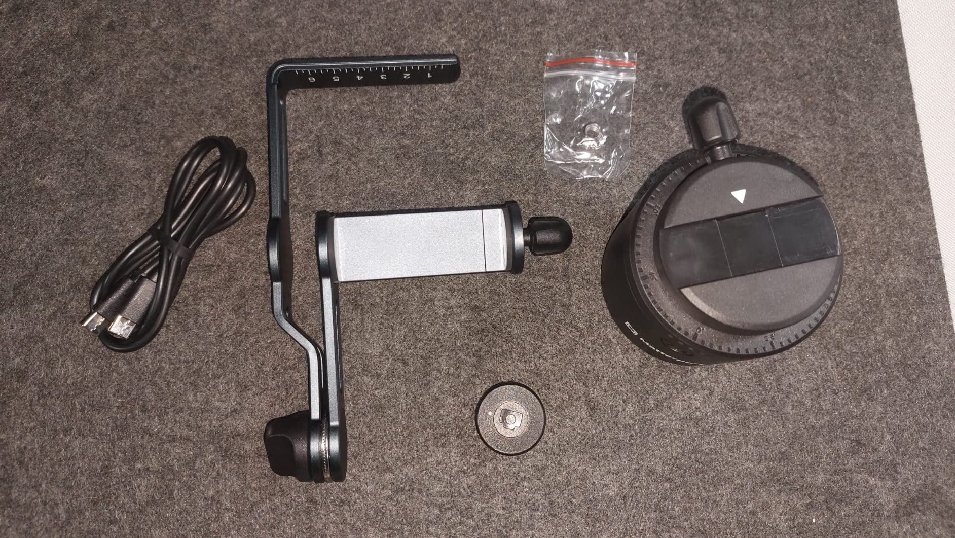 Matterport Axis Gimbal Stabilisator Stativ faltbar