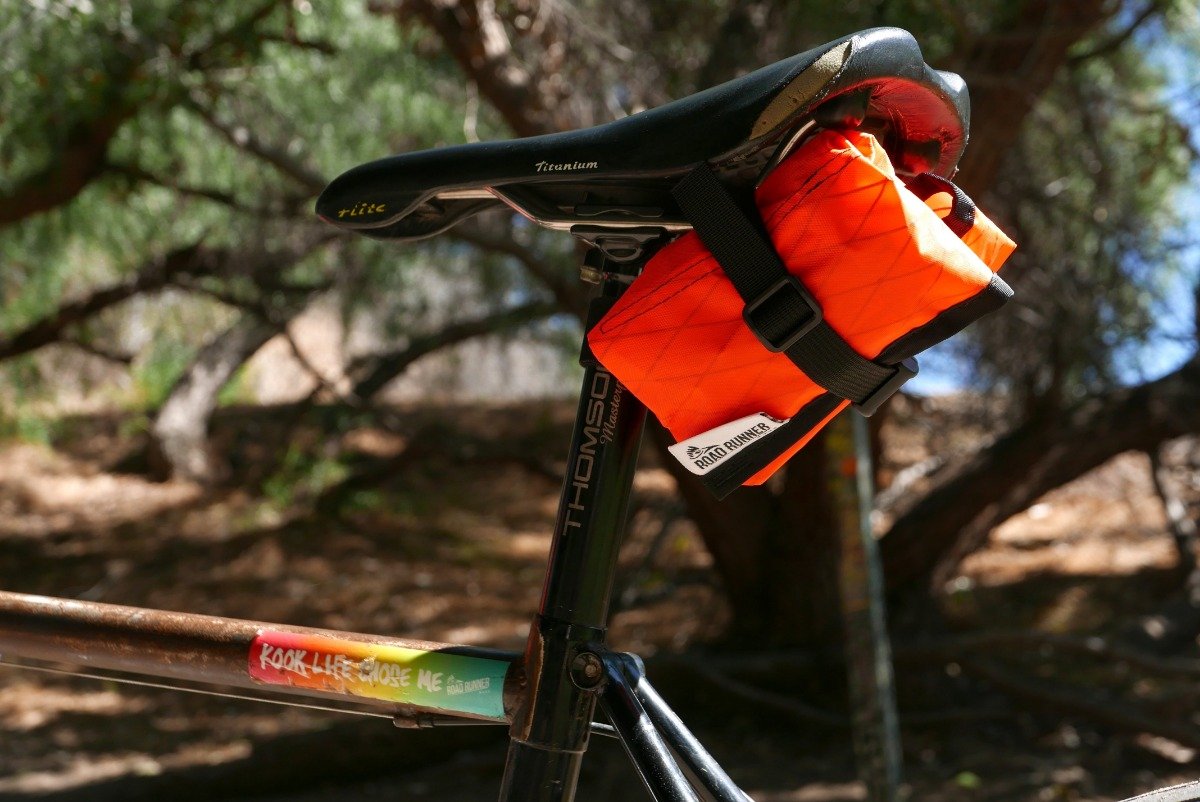 Road Runner Tool Saddle Roll Satteltasche Schwarz Cordura